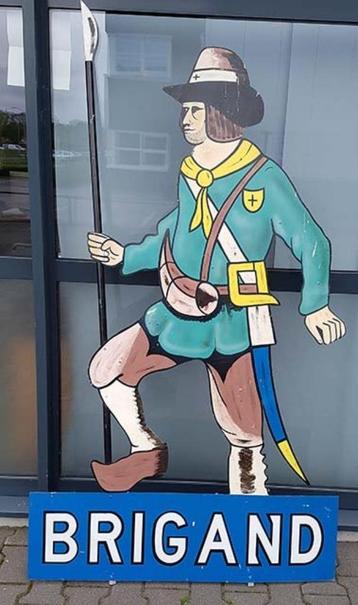 BRIGAND Beer advertising Panneau d'affichage de la guerre de, Enlèvement ou Envoi, Utilisé, Panneau, Plaque ou Plaquette publicitaire