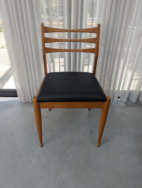 4 houten retro stoelen, Antiek en Kunst, Antiek | Meubels | Stoelen en Sofa's, Ophalen