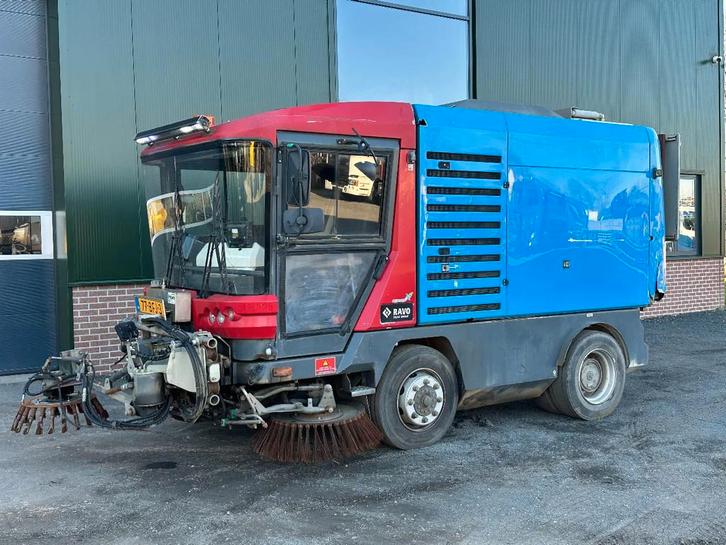Ravo 580 VEEGMACHINE/SWEEPER! (bj 2014), Auto's, Vrachtwagens, Bedrijf, Te koop, Overige merken, Diesel, Euro 5, Blauw, Achterwielaandrijving