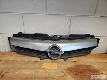 Opel Tigra twintop 2004 - 2009 grille in voorbumper €100 beschikbaar voor biedingen