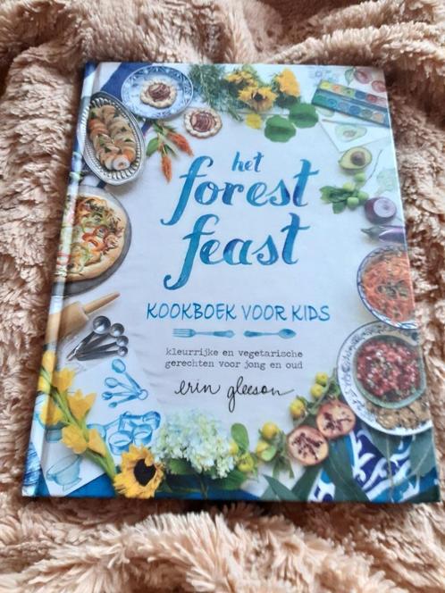Forest feast vegetarisch kookboek, Livres, Livres de cuisine, Comme neuf, Plat principal, Tapas, Snacks et Dim Sum, Gâteau, Tarte, Pâtisserie et Desserts