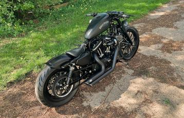 Harley Sportster Iron 883XL Bobber Custom Uniek 3800 km, Motoren, Motoren | Harley-Davidson, 2 cilinders, 883 cc, Particulier