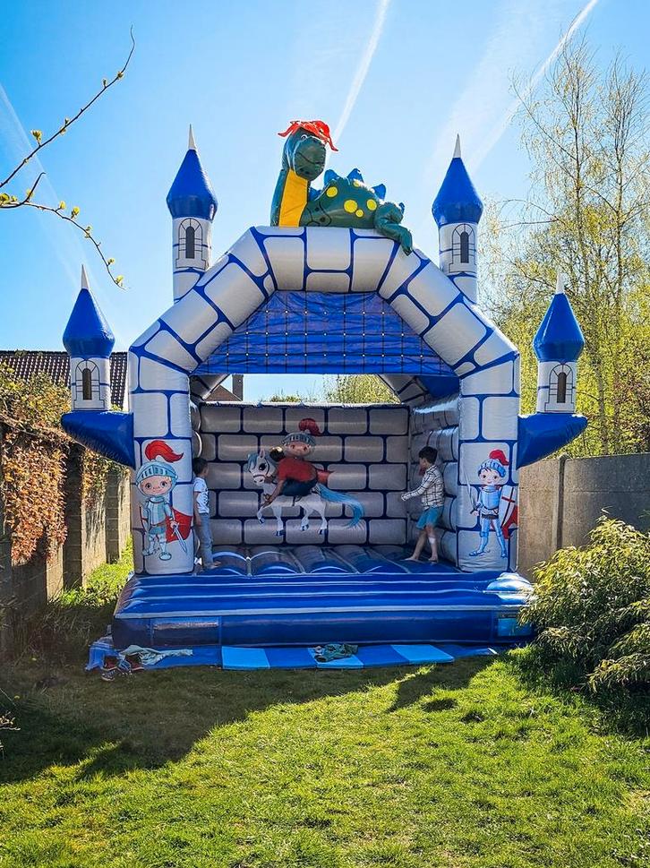Springkasteel Ridder te huur, Hobby en Vrije tijd, Feestartikelen | Verhuur, Zo goed als nieuw, Ophalen