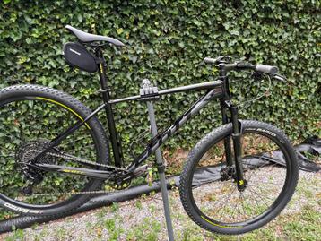 Scott scale 970 beschikbaar voor biedingen