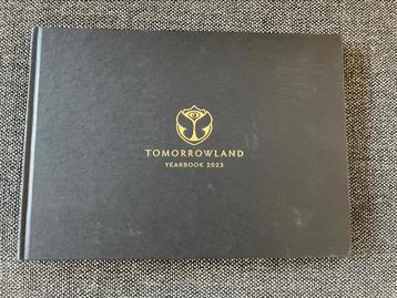 Tomorrowland yearbook 2023 beschikbaar voor biedingen