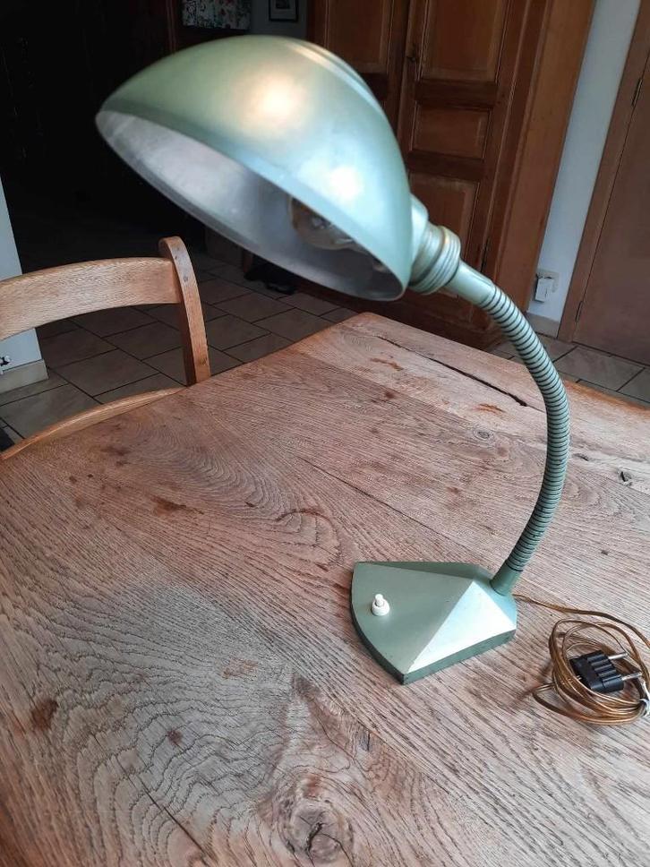 Vintage/industriële lamp van Erpe, Antiek en Kunst, Antiek | Verlichting, Ophalen of Verzenden