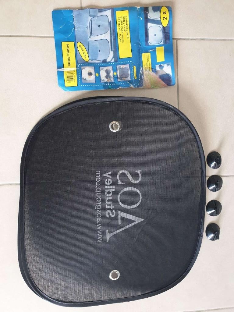 2x zonnescherm sun shade auto met zuignappen 440x380mm nieuw, Ophalen