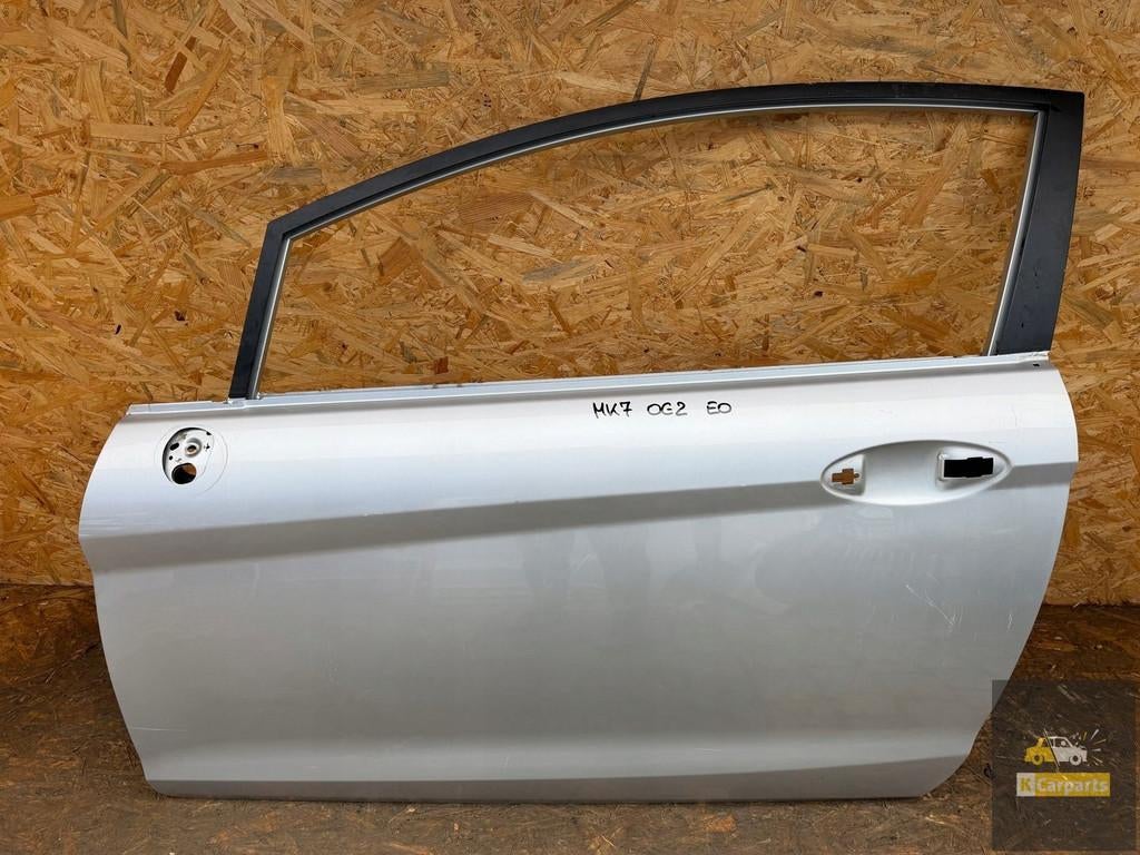 Ford Fiesta Mk7 3D porte gauche, Info@ford.com, Porte, Ford Motor Company, American Road 1
48126  Dearborn