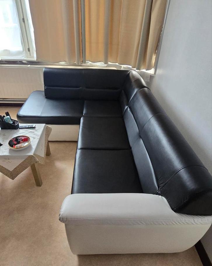 Divan 2 personnes en skai, Maison & Meubles, Canapés | Sofas & Chaises Longues, Comme neuf, Deux personnes, 200 à 250 cm, 150 cm ou plus