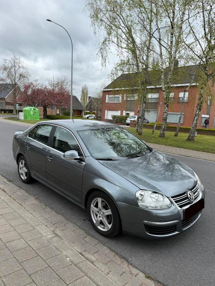 Volkswagen Jetta 1.9TDi 105pk 240.000km, Auto's, Volkswagen, Bedrijf, Jetta, Achteruitrijcamera, Airconditioning, Android Auto