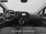 Mercedes Vito 111 L2H1 Trekhaak Navi Airco L1 Airco Trekhaak, Auto's, Euro 5, Stof, Gebruikt, 4 cilinders