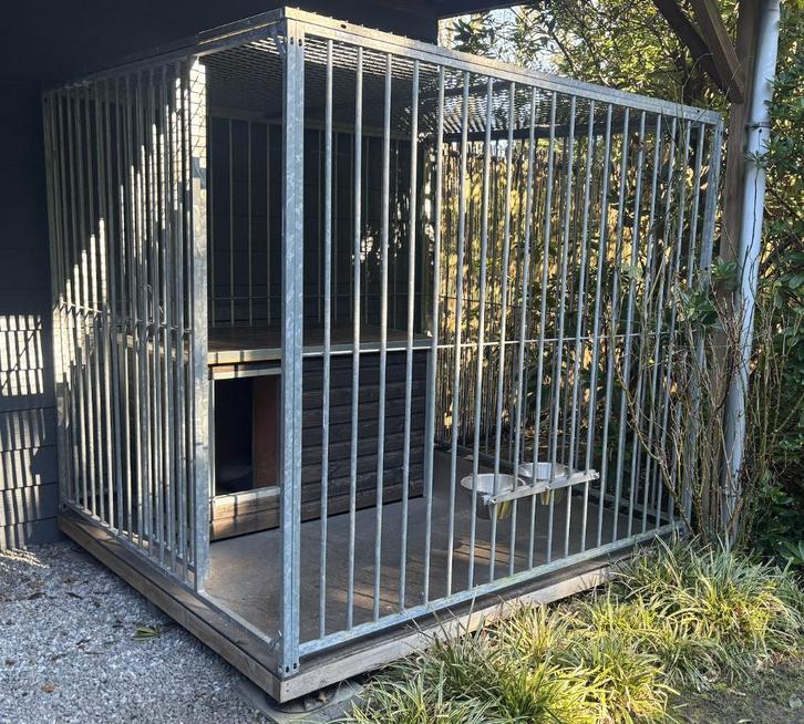 Hondenkennel, Dieren en Toebehoren, Hondenhokken, Zo goed als nieuw, Hondenkennel, 100 cm of meer, 110 cm of meer, Ophalen