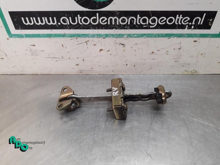 Deurvanger 2Deurs rechts van een Mercedes Sprinter (Sprinter, Auto-onderdelen, Carrosserie, Mercedes-Benz, Gebruikt, 3 maanden garantie