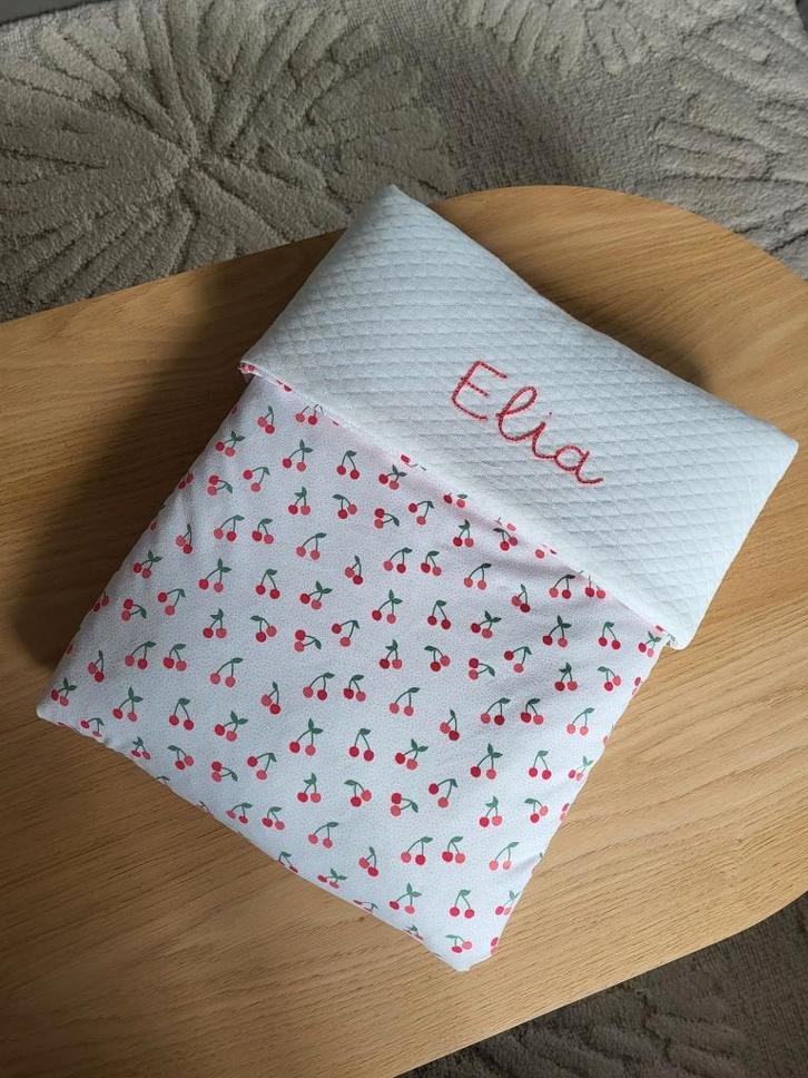 Couvertures personnalisées pour bébé fait main, Enfants & Bébés, Cadeaux d'accouchement & Assiettes de naissance, Neuf, Cadeau d'accouchement