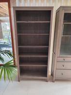 Boekenkast en vitrinekast (IKEA Hemnes), Pin, 25 à 50 cm, Avec tablette(s), Comme neuf