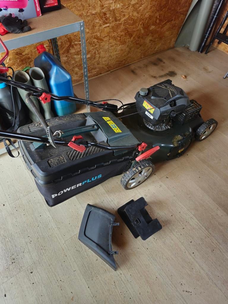 Grasmaaier benzine, Enlèvement