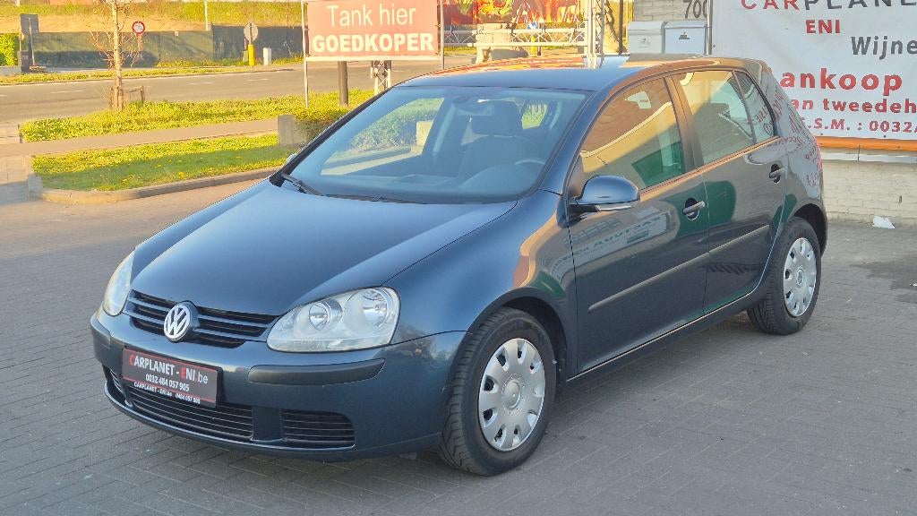Volkswagen Golf 5 sedn 1.9TDi 66kw 2004 manuel 189.000km, Auto's, Voorwielaandrijving, Stof, 140 g/km, 4 cilinders