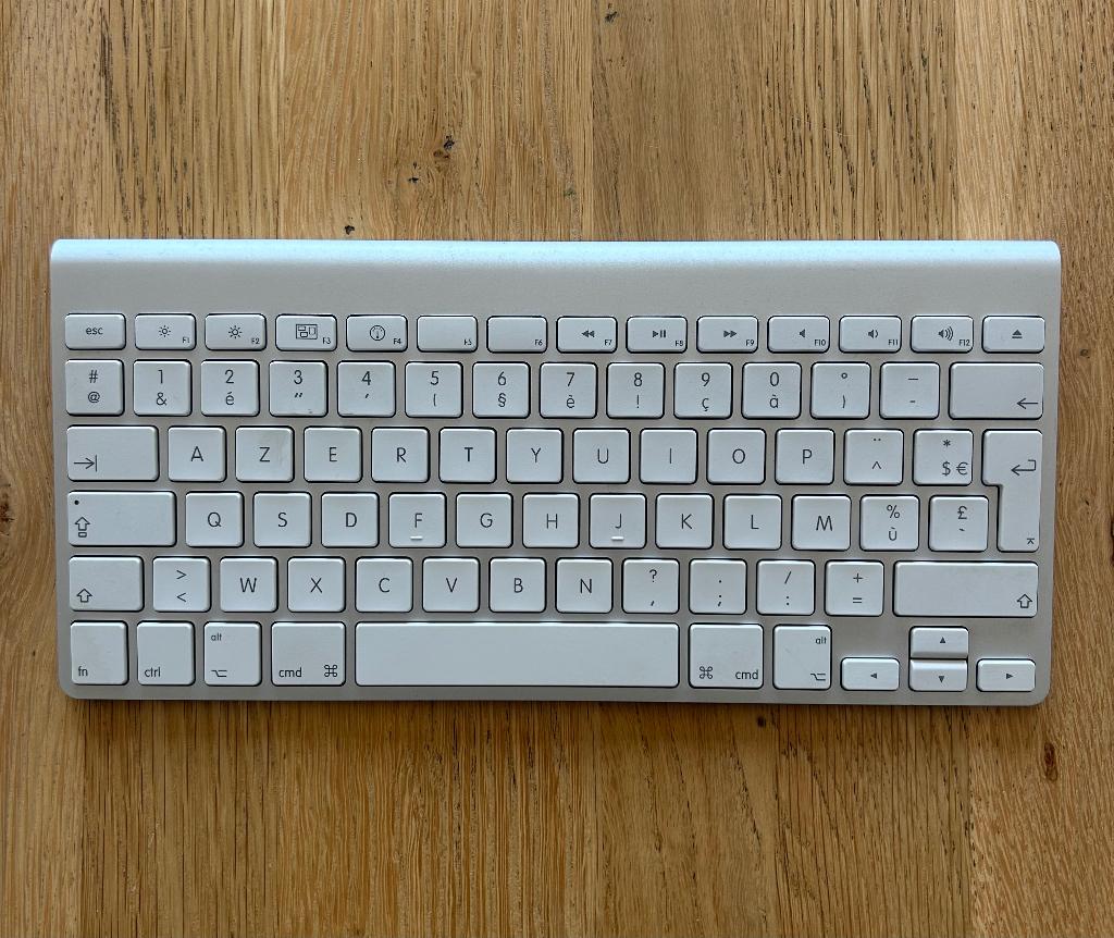 Apple draadloos AZERTY toetsenbord keyboard, Computers en Software, Ophalen of Verzenden, Azerty, Draadloos