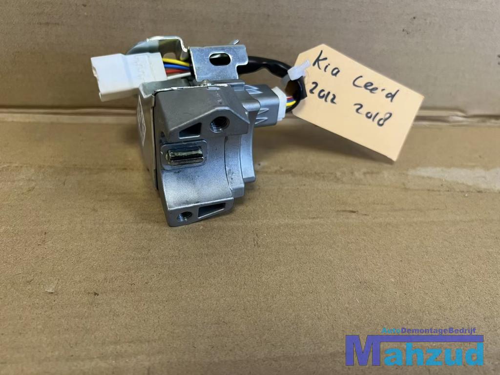 KIA CEE'D CEED JDB5 JD Stuurslot 2012-2018 81900A2000, Heolleung-ro 12
06797  Seoul, Info@kia.com, Kia Corporation, Gebruikt
