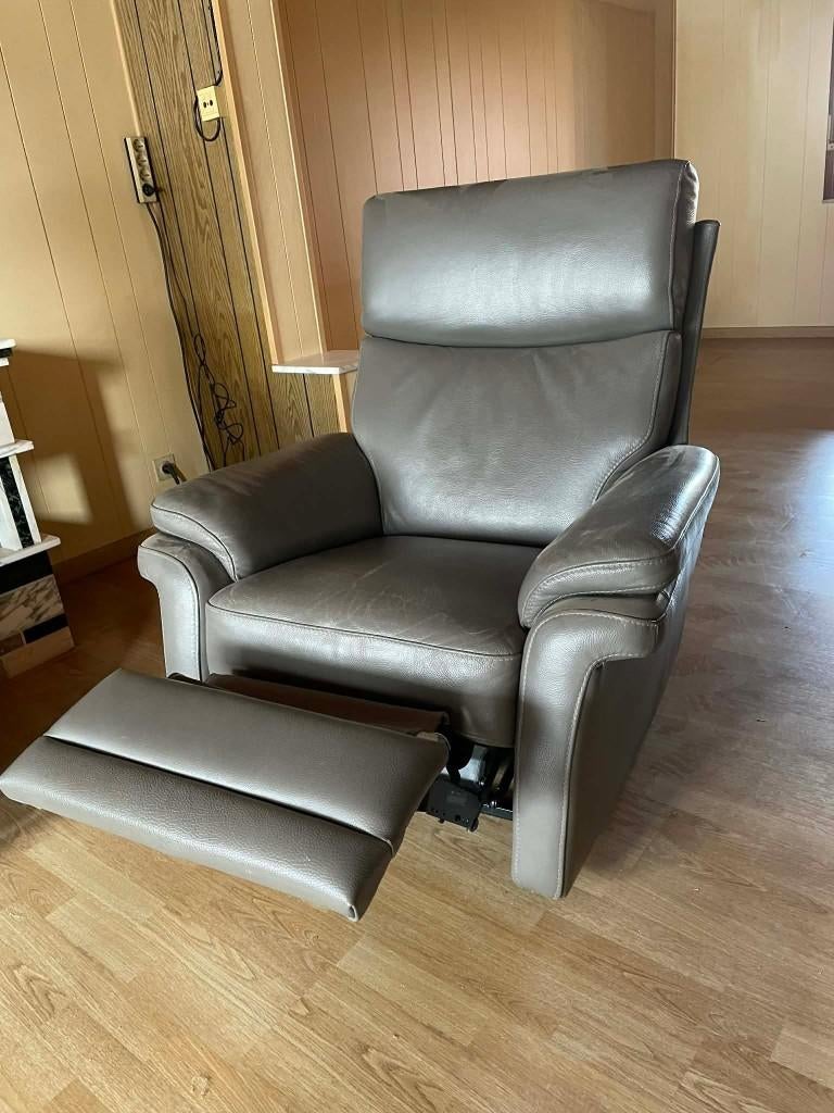 Elektrische relaxzetel en driezit, Huis en Inrichting, Fauteuils, Ophalen, Zo goed als nieuw, Leer