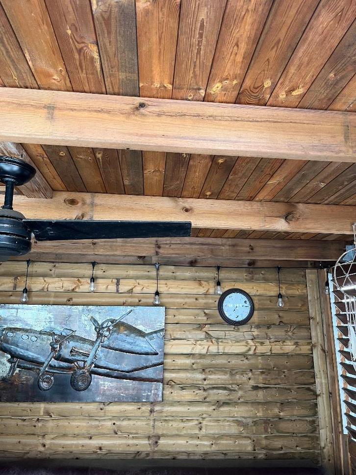 blokhut met overkapping, Jardin & Terrasse, Abris de jardin, Utilisé, Cabane en bois, Bois, 500 cm ou plus, 200 à 400 cm, Avec auvent