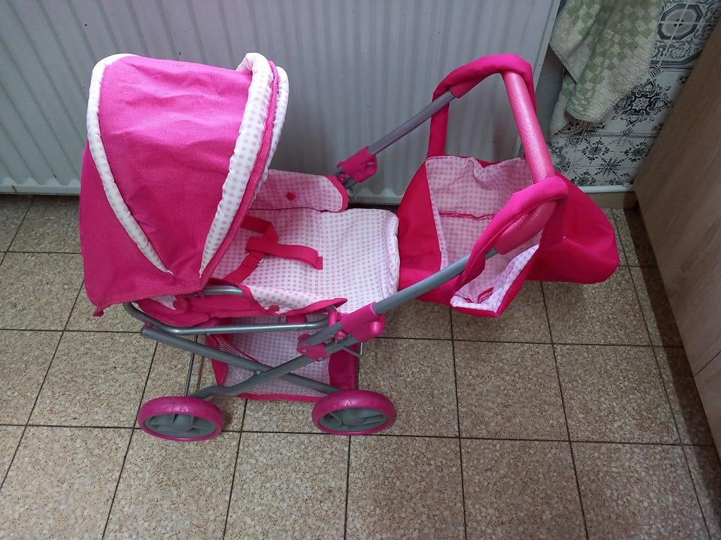 Landau poussette poupée, Enlèvement