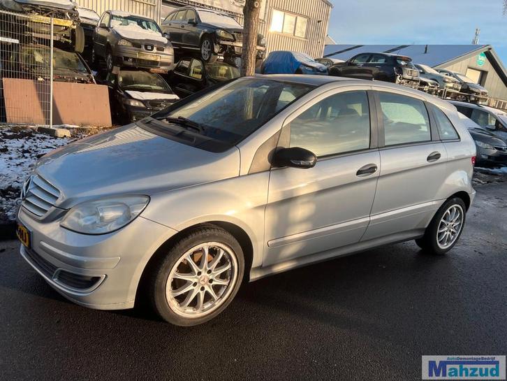 MERCEDES B KLASSE W245 velgen sport 5x112 66.6 17 inch, Auto-onderdelen, Banden en Velgen, Band(en), Gebruikt