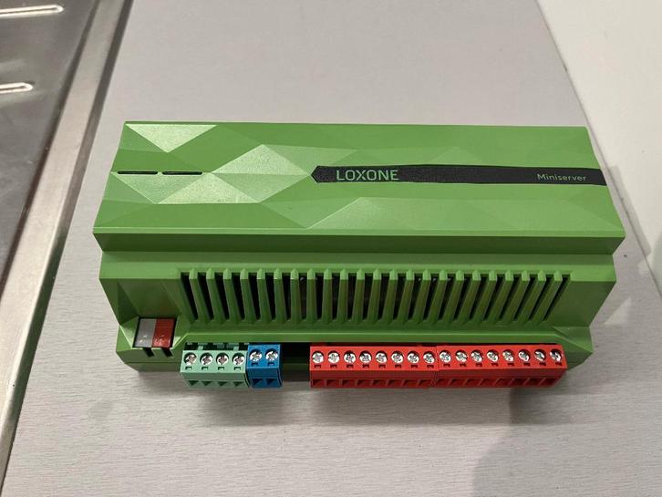 Loxone Miniserver Gen 1, Bricolage & Construction, Électricité & Câbles, Utilisé, Enlèvement ou Envoi