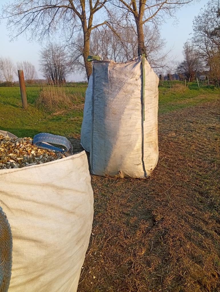 Verhakseld hout (VERS VAN DE PERS), Tuin en Terras, Ophalen
