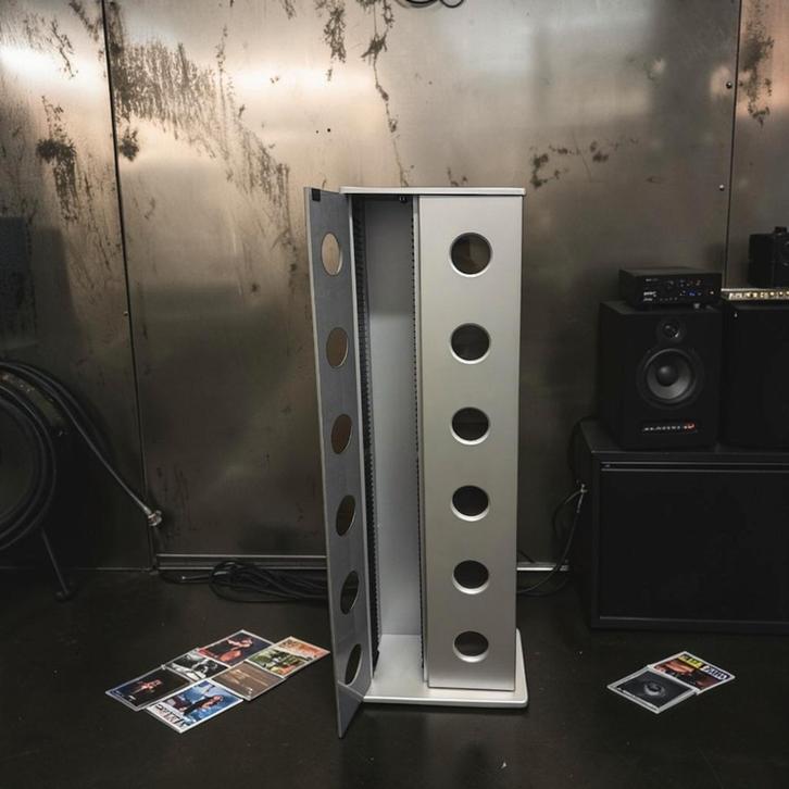 Porte-CD/DVD Pfister en argent, Maison & Meubles, Armoires | Autre, Utilisé, Enlèvement ou Envoi