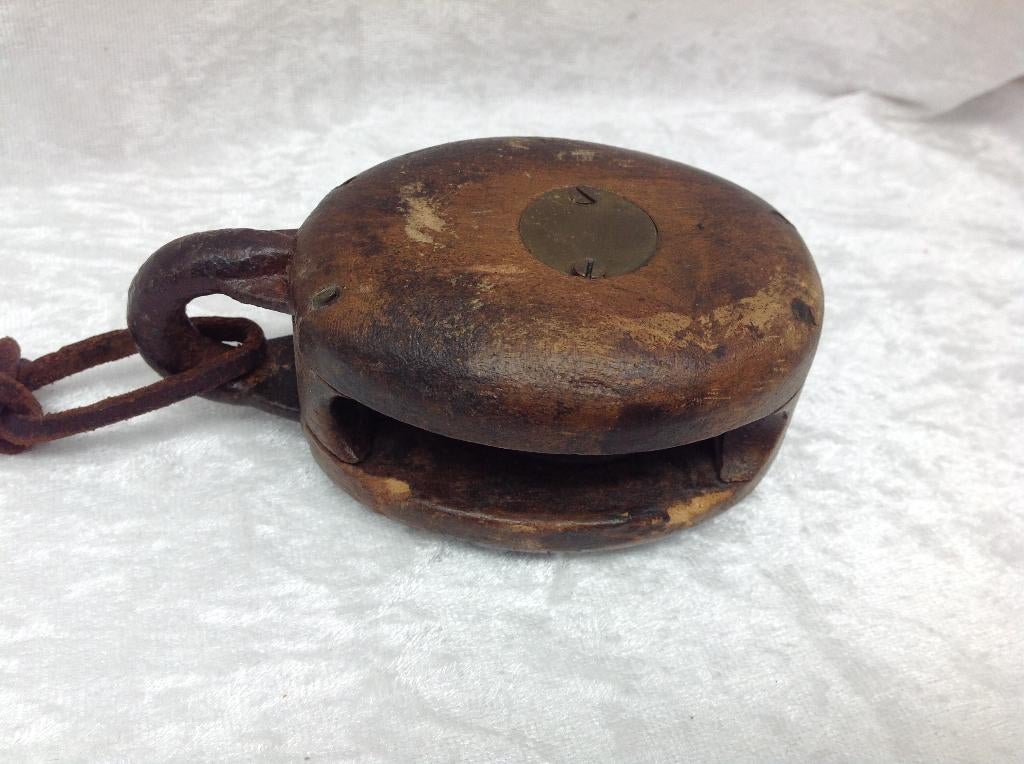 Belle poulie ancienne en bois dur et fer forgé, Antiquités & Art, Enlèvement ou Envoi