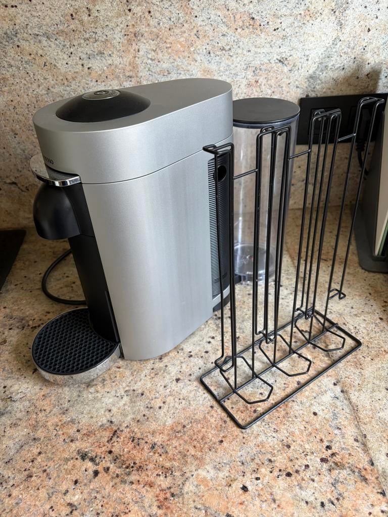 Nespresso Vertuo + capsulehouder, Ophalen, Zo goed als nieuw, Nespresso, Capsulehouder