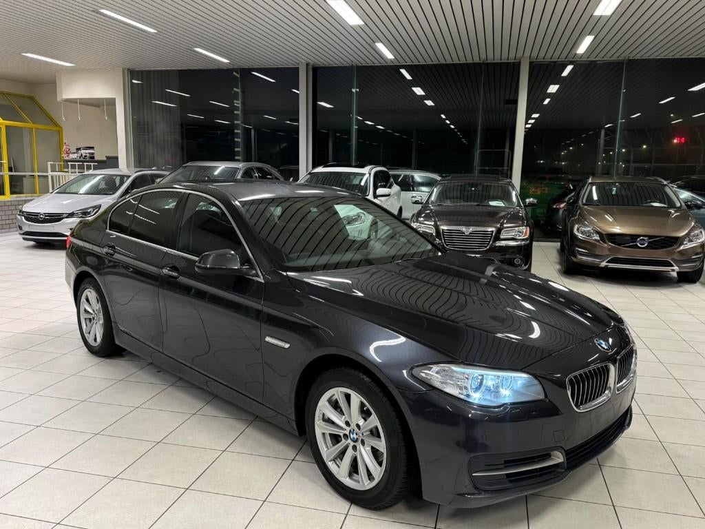 BMW 518D  100kW 2.0D Euro6b Année 2015,199.000km, Autos, BMW, Cuir, Euro 6, Entreprise, Carnet d'entretien