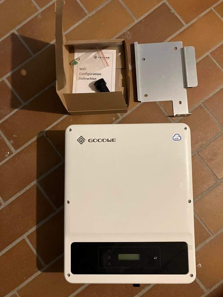Goodwe GW3000D-NS omvormer voor zonnepanelen - met WiFi, Ophalen, Gebruikt, Overige typen, 200 wattpiek of meer