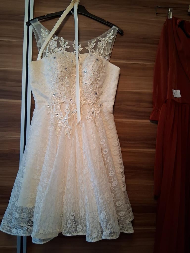 Gala/ trouwkleed, Ophalen