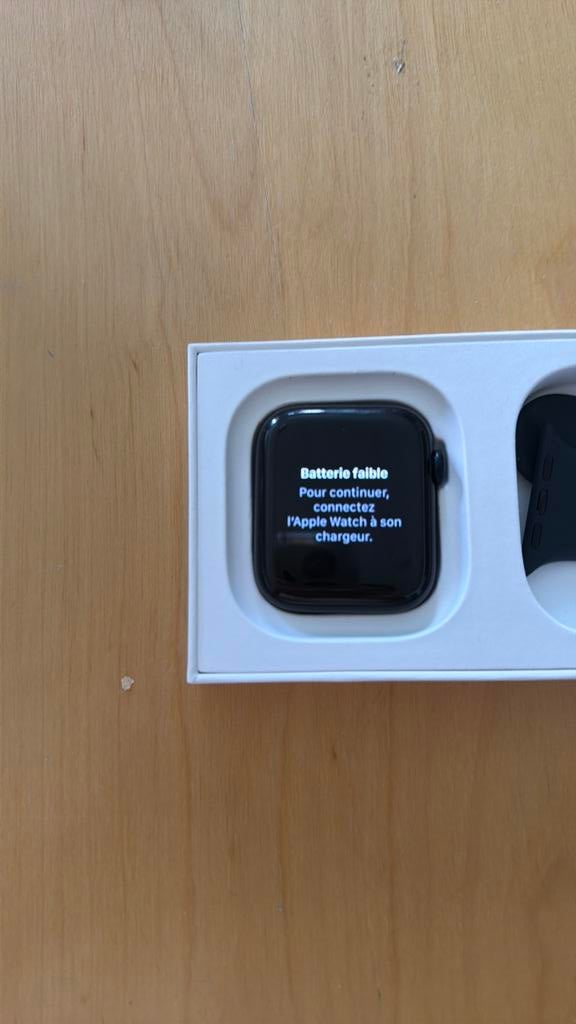 Apple Watch SE 2 (44 mm GPS) - Zeer goede staat, Handtassen en Accessoires, Smartwatches, Zo goed als nieuw, iOS, Zwart, Afstand
