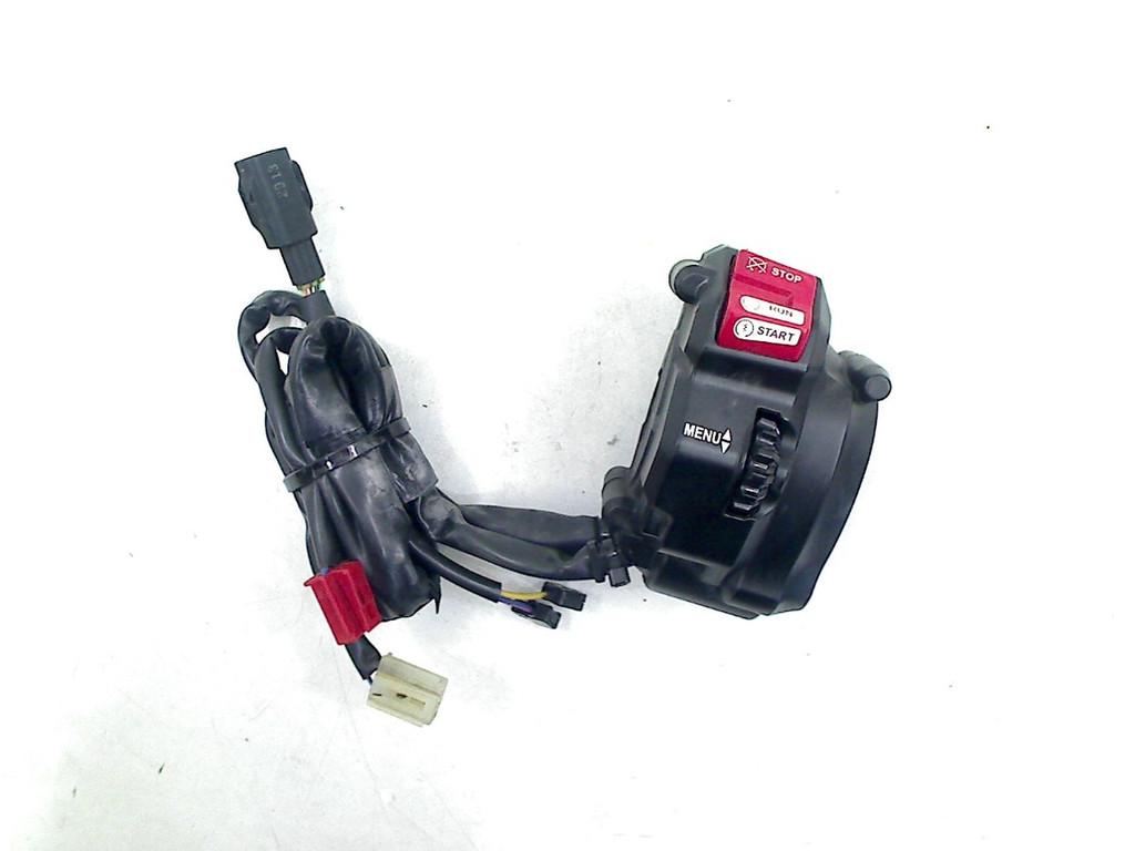 STUURSCHAKELAAR RECHTS Yamaha MT 09 2021-2023 (MT09 B7N), Motoren, Dhr. S. di Majo, Gebruikt, Info@cama-motorparts.nl, P.J. Troelstraweg 8 8
3144 CX  MAASSLUIS, NL