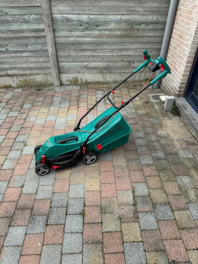 Bosch grasmaaier en bosmaaier, Tuin en Terras, Ophalen of Verzenden, Zo goed als nieuw