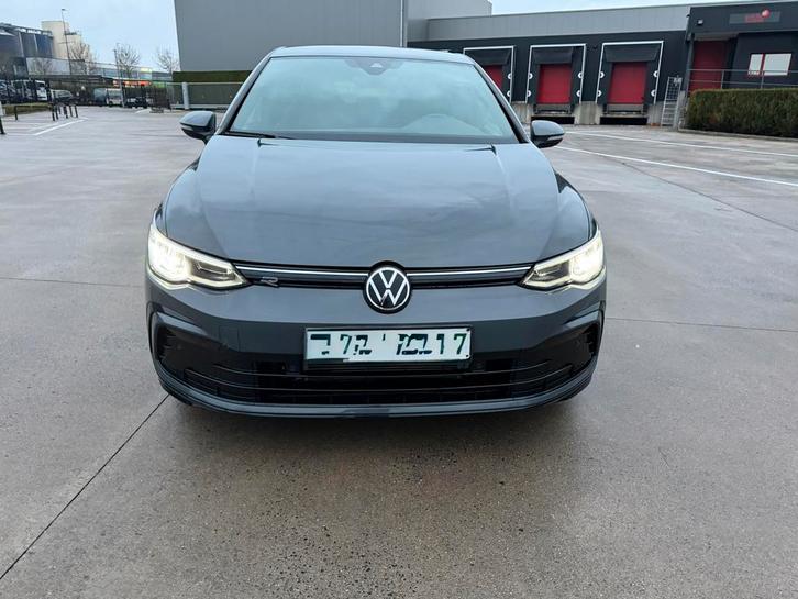 Volkswagen Golf 8 TSI 1.5, Autos, Volkswagen, Entreprise, Golf, ABS, Électrique, Boîte manuelle, Gris, Velours, Entretenue par le concessionnaire