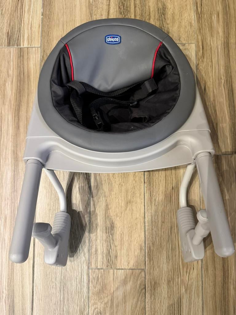 Tafelhgstoeltje, Ophalen, Zo goed als nieuw