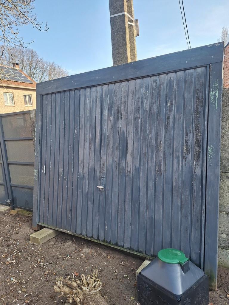 Metalen garagebox, Ophalen
