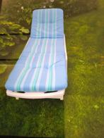 Ligbed in wit pvc met nieuwe ligmatras erbij, Ophalen