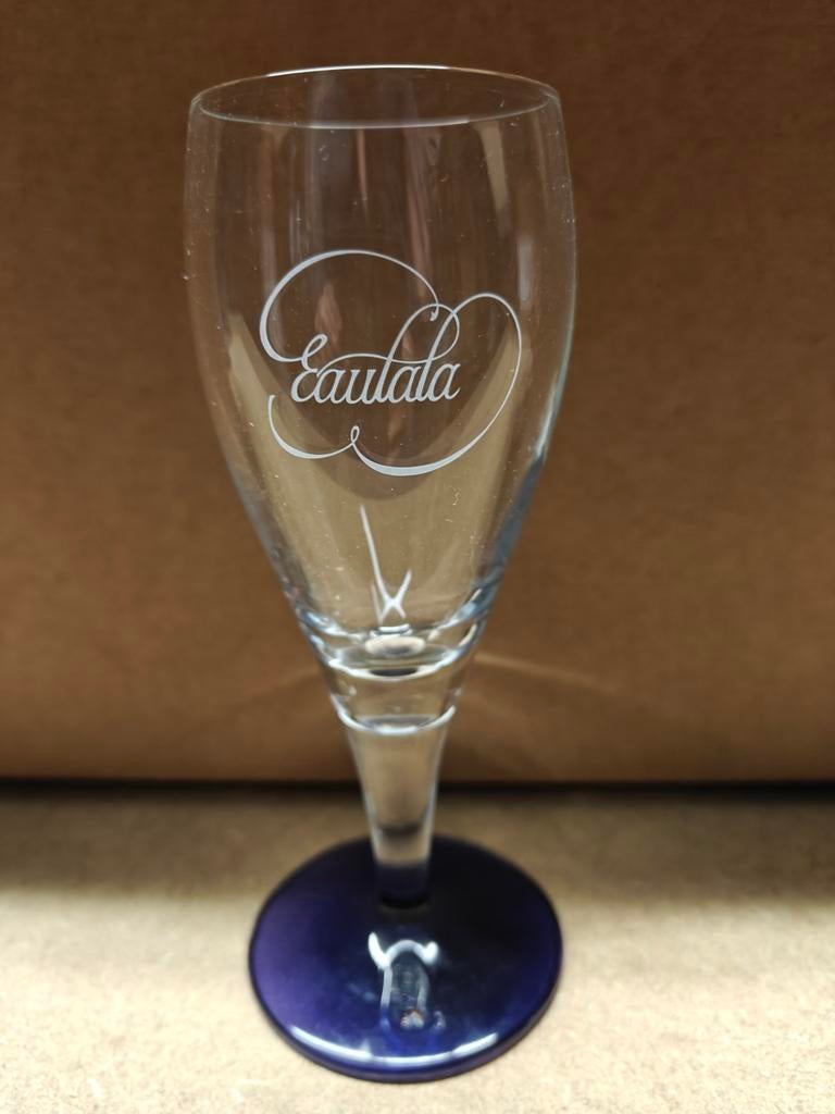 Cava glazen, Ophalen