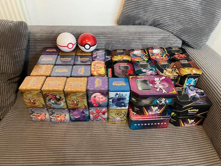 Lege tinnen lot pokemon, Hobby & Loisirs créatifs, Jeux de cartes à collectionner | Pokémon, Enlèvement