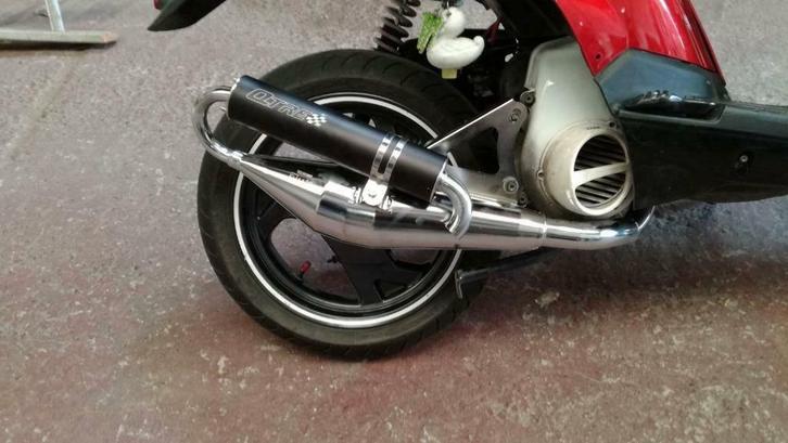 Booster d'échappement MBK Q-TRE chromé neuf, Vélos & Vélomoteurs, Pièces de cyclomoteur | Scooters, Neuf, Pot d'échappement, Enlèvement