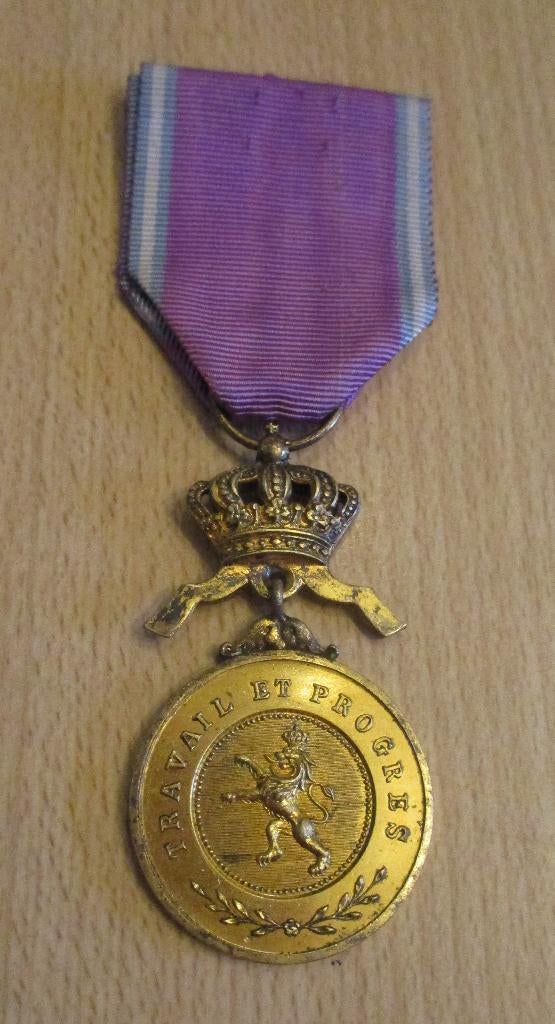 Ordre du Lion du Congo Belge médaille de 1 ere classe, Enlèvement ou Envoi, Armée de terre, Ruban, Médaille ou Ailes