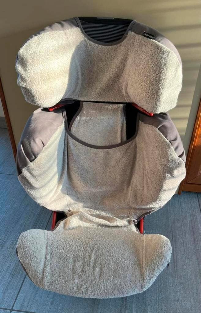 Maxi Cosi Rodifix met isofix, Kinderen en Baby's, Autostoeltjes, Zo goed als nieuw, Maxi-Cosi, 15 t/m 36 kg, Autogordel of Isofix
