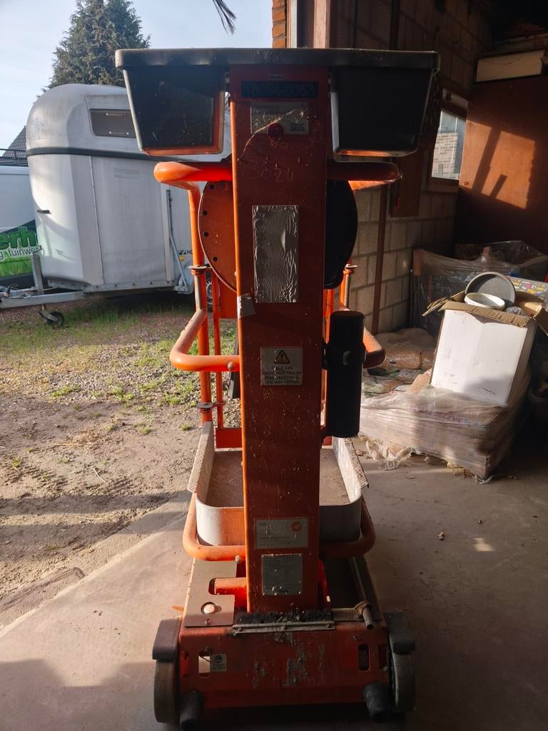 JLG personenlift/hoogwerker., Zakelijke goederen, Machines en Bouw | Liften, Steigers en Ladders, Ophalen