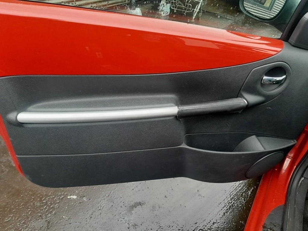 PANNEAU DE PORTE GAUCHE Citroën C3 Pluriel (HB), Utilisé, Citroën