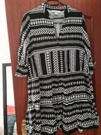 Robe noire motifs blancs T38, Enlèvement ou Envoi, Comme neuf, Taille 38/40 (M), Noir